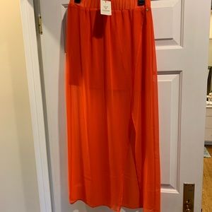 NWT Guess Skirt